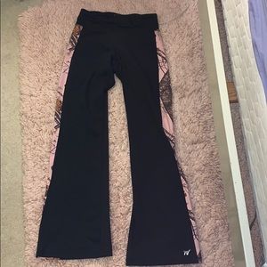 Women’s boot cut yoga pants